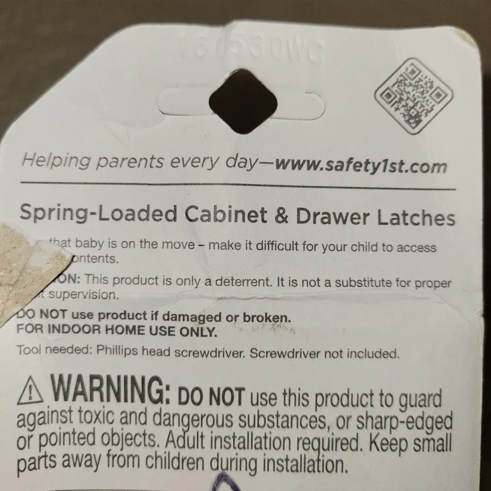 NIP Safety 1st‎ Spring-Loaded Cabinet & Drawer Latches, 10 Pack,